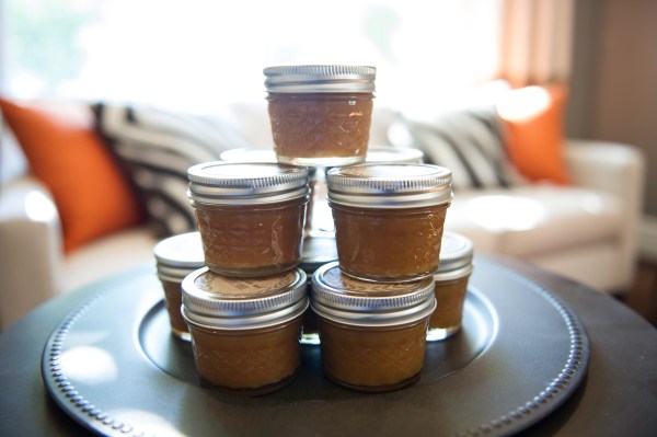 Salted caramel sauce in tiny mason jars | Edit by Design